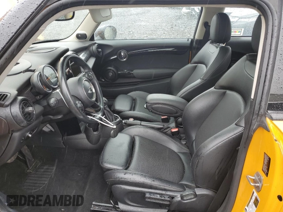 2016 MINI Hardtop S with VIN WMWXP7C54G3B33492, listed as a Copart auction lot 57098895 with 83,994 mi miles and Salvage title. Bid and sale history available at DreamBid. Image 7.