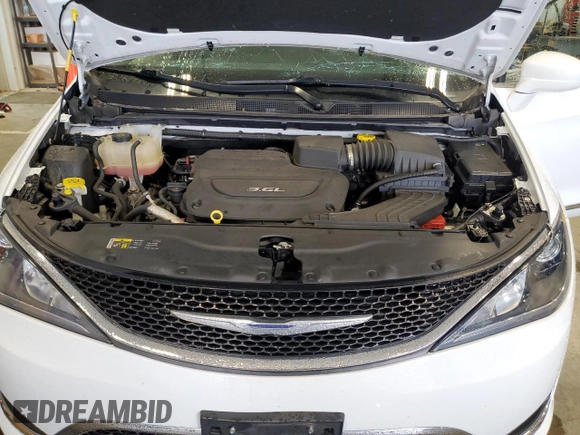 2017 Chrysler Pacifica Touring L with VIN 2C4RC1BGXHR831361, listed as a Copart auction lot 55172955 with 104,116 mi miles and Non Repairable. Bid and sale history available at DreamBid. Image 12.