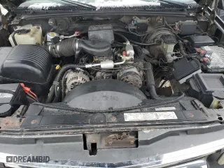 1996 Chevrolet Tahoe with VIN 1GNEK13R9TJ335411, listed as a Copart auction lot 87663725 with 111,802 mi miles and Salvage Title. Bid and sale history available at carsss.com. Image 12.
