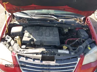 2008 Chrysler Town & Country Limited with VIN 2A8HR64X98R629057, listed as a IAAI auction lot 41990242 with 261,501 mi miles. Bid and sale history available at carsss.com. Image 10.