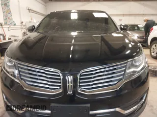 2016 Lincoln MKX Reserve with VIN 2LMTJ8LR8GBL77039, listed as a IAAI auction lot 41894660 with 110,599 mi miles. Bid and sale history available at carsss.com. Image 12.