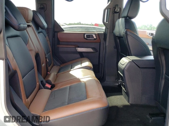 2022 Ford Bronco z VIN 1FMEE5BP9NLB91319, wystawiony jako Copart lot #51629745 z przebiegiem 20 508 mil mil oraz Szkoda całkowita • Salvage title. Historia ofert i sprzedaży dostępna na DreamBid. Obrazek 11.