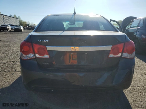 2014 Chevrolet Cruze LS with VIN 1G1PA5SG0E7250851, listed as a Copart auction lot 53528125 with 132,949 mi miles and Clean Title. Bid and sale history available at carsss.com. Image 6.