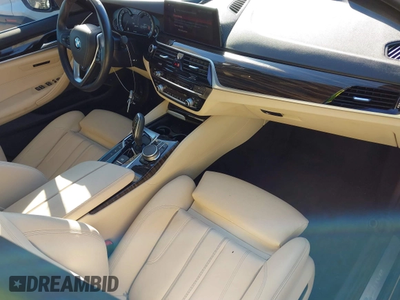 2019 BMW 5 Series 530e iPerformance with VIN WBAJA9C51KB391855, listed as a IAAI auction lot 41429622 with 47,162 mi miles. Bid and sale history available at carsss.com. Image 5.