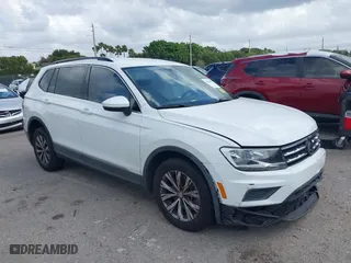 2018 Volkswagen Tiguan SEL with VIN 3VV3B7AX7JM219565, listed as a IAAI auction lot 41906582 with 92,391 mi miles. Bid and sale history available at carsss.com. Image 1.