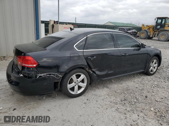 2013 Volkswagen Passat SE z VIN 1VWBP7A30DC015959, wystawiony jako Copart lot #50641475 z przebiegiem 166 693 mil mil oraz Szkoda całkowita • Salvage title. Historia ofert i sprzedaży dostępna na DreamBid. Obrazek 3.