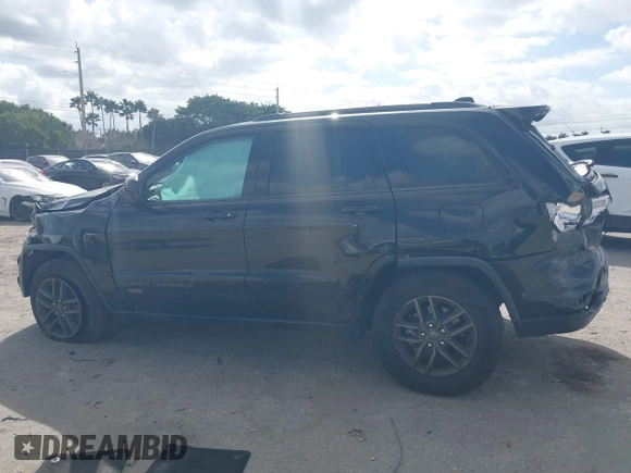 2016 Jeep Grand Cherokee Laredo z VIN 1C4RJEAG6GC436633, wystawiony jako IAAI lot #41567936 z przebiegiem 47 128 mil mil oraz . Historia ofert i sprzedaży dostępna na DreamBid. Obrazek 14.