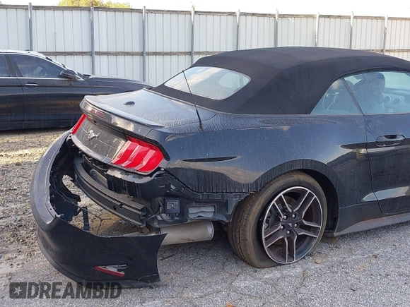 2021 Ford Mustang EcoBoost with VIN 1FATP8UH6M5103235, listed as a IAAI auction lot 40711543 with 52,470 mi miles. Bid and sale history available at carsss.com. Image 17.