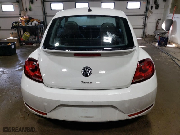 2018 Volkswagen Beetle S with VIN 3VWFD7AT7JM708032, listed as a Copart auction lot 44804844 with 30,755 mi miles. Bid and sale history available at carsss.com. Image 6.