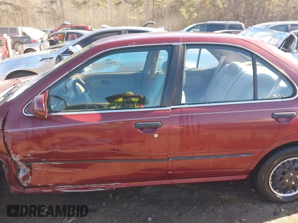 1996 Nissan Sentra XE z VIN 1N4AB41D7TC770549, wystawiony jako IAAI lot #41160561 z przebiegiem 180 485 mil mil oraz . Historia ofert i sprzedaży dostępna na DreamBid. Obrazek 14.