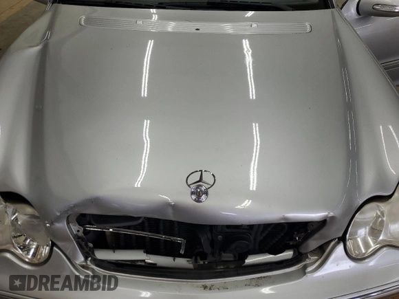 2006 Mercedes-Benz C 280 Luxury with VIN WDBRF54HX6A825189, listed as a Copart auction lot 81903084 with 231,894 mi miles and Salvage Title. Bid and sale history available at DreamBid. Image 11.