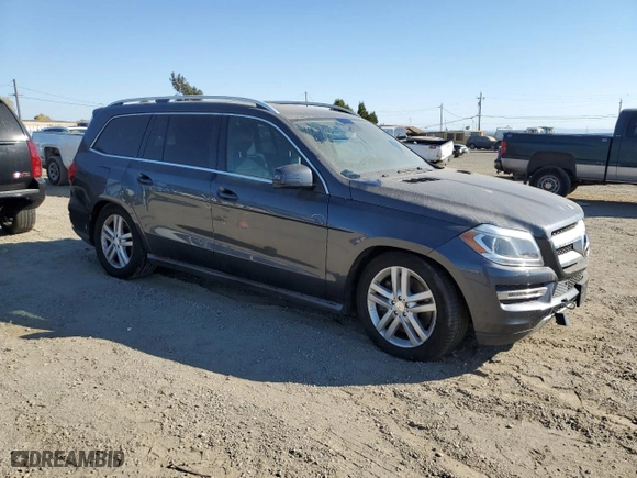 2013 Mercedes-Benz GL-Class GL 450 with VIN 4JGDF7CE8DA103761, listed as a Copart auction lot 73890744 with 199,391 mi miles and Clean Title. Bid and sale history available at carsss.com. Image 4.