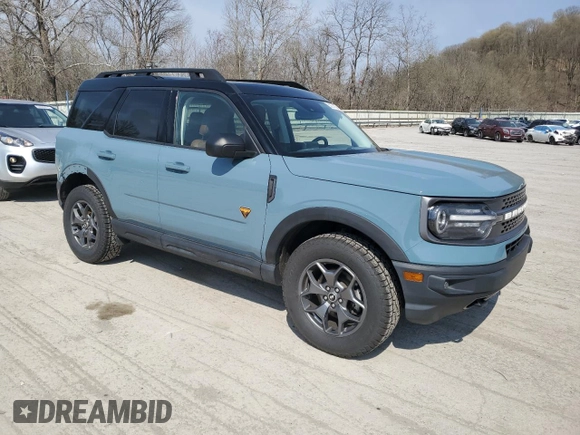 2021 Ford Bronco Sport Badlands z VIN 3FMCR9D92MRA00695, wystawiony jako Copart lot #53674135 z przebiegiem 51 742 mil mil oraz Szkoda całkowita • Salvage title. Historia ofert i sprzedaży dostępna na DreamBid. Obrazek 4.