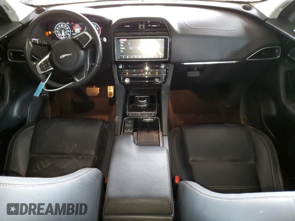 2019 Jaguar F-Pace 25t Prestige z VIN SADCK2FX6KA352301, wystawiony jako Copart lot #59012125 z przebiegiem 98 632 mil mil oraz Szkoda całkowita • Salvage title. Historia ofert i sprzedaży dostępna na DreamBid. Obrazek 8.