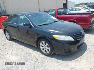 2011 Toyota Camry LE z VIN 4T1BF3EK3BU213440, wystawiony jako IAAI lot #42403474 z przebiegiem 150 700 mil mil oraz . Historia ofert i sprzedaży dostępna na DreamBid. Obrazek 1.