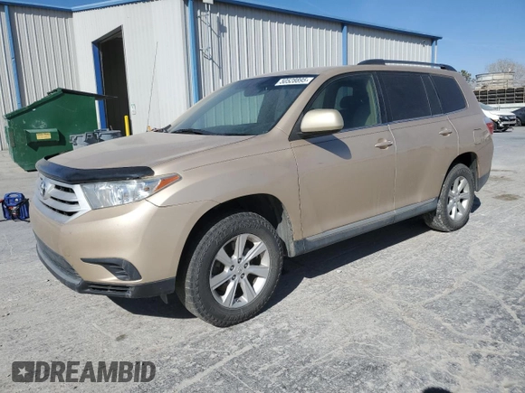 2011 Toyota Highlander z VIN 5TDBK3EHXBS058703, wystawiony jako Copart lot #50528895 z przebiegiem 185 124 mil mil oraz Czysty tytuł • Clean title. Historia ofert i sprzedaży dostępna na DreamBid. Obrazek 1.