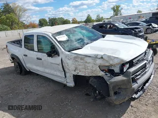 2023 Chevrolet Colorado 4WD Trail Boss with VIN 1GCPTEEK1P1264569, listed as a IAAI auction lot 40547362 with Not Provided miles. Bid and sale history available at carsss.com. Image 1.