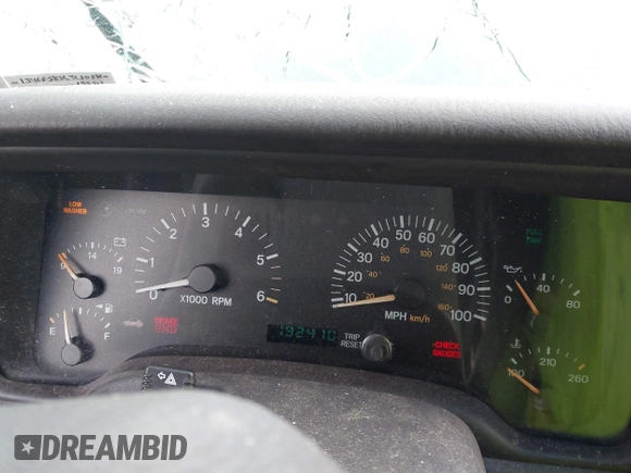 2000 Jeep Cherokee Classic with VIN 1J4FF58S6YL105920, listed as a IAAI auction lot 41497047 with 192,410 mi miles. Bid and sale history available at carsss.com. Image 7.