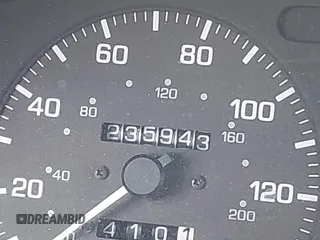 1996 Nissan Maxima GXE с VIN JN1CA21DXTT149299, выставлен на аукционе IAAI как лот 42311065 с пробегом 235 943 миль миль и . История ставок и продаж доступна на DreamBid. Изображение 16.