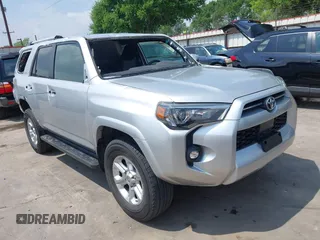 2021 Toyota 4Runner SR5 with VIN JTEMU5JR1M5929960, listed as a IAAI auction lot 41912094 with 90,249 mi miles and . Bid and sale history available at DreamBid. Image 1.