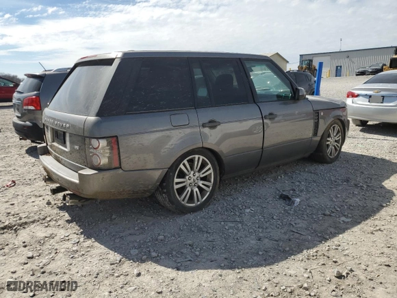 2011 Land Rover Range Rover HSE LUX with VIN SALMF1D42BA330151, listed as a Copart auction lot 49777015 with 117,470 mi miles and Clean Title. Bid and sale history available at carsss.com. Image 3.