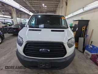 2019 Ford Transit z VIN 1FTYR1YG8KKB48131, wystawiony jako IAAI lot #42624631 z przebiegiem 115 298 mil mil oraz . Historia ofert i sprzedaży dostępna na DreamBid. Obrazek 10.