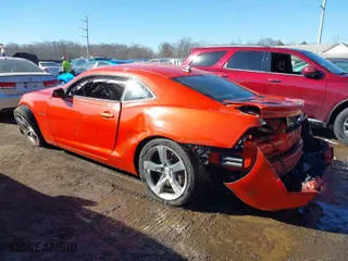 2010 Chevrolet Camaro 2SS with VIN 2G1FK1EJ5A9158992, listed as a IAAI auction lot 41440398 with 1 mi miles. Bid and sale history available at carsss.com. Image 3.