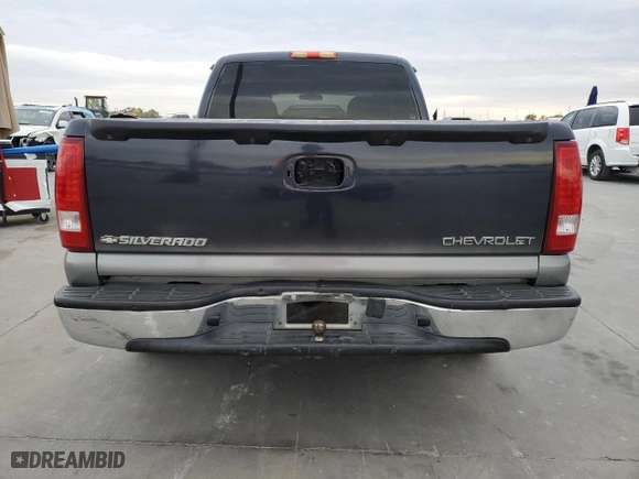 1999 Chevrolet Silverado 1500 LS with VIN 2GCEC19W4X1275086, listed as a Copart auction lot 82859024 with 350,369 mi miles and Clean Title. Bid and sale history available at carsss.com. Image 6.