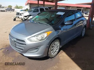 2017 Hyundai Elantra z VIN KMHD35LH1HU351152, wystawiony jako IAAI lot #41903294 z przebiegiem 138 560 mil mil oraz . Historia ofert i sprzedaży dostępna na DreamBid. Obrazek 17.