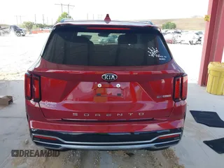 2021 Kia Sorento EX z VIN 5XYRH4LF8MG035215, wystawiony jako IAAI lot #42149481 z przebiegiem 39 408 mil mil oraz . Historia ofert i sprzedaży dostępna na DreamBid. Obrazek 16.