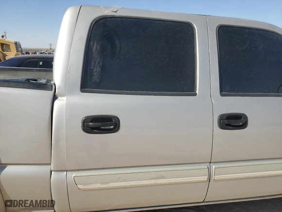 2006 Chevrolet Silverado 1500 LT1 with VIN 2GCEK13T061149274, listed as a Copart auction lot 48735565 with 140,181 mi miles and Salvage Title. Bid and sale history available at carsss.com. Image 10.
