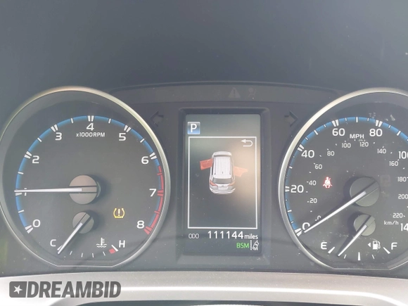 2018 Toyota RAV4 XLE with VIN JTMWFREV1JJ169926, listed as a IAAI auction lot 41464920 with 111,144 mi miles. Bid and sale history available at carsss.com. Image 7.