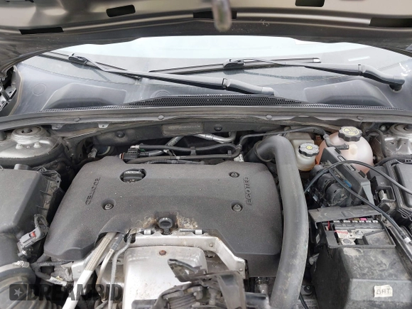 2019 Buick Regal Essence with VIN W04GP6SX6K1009087, listed as a IAAI auction lot 42318056 with 67,460 mi miles and . Bid and sale history available at DreamBid. Image 10.
