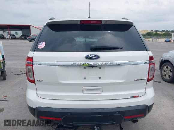 2014 Ford Explorer XLT z VIN 1FM5K7D87EGC46837, wystawiony jako IAAI lot #41951861 z przebiegiem Nie podano mil oraz . Historia ofert i sprzedaży dostępna na DreamBid. Obrazek 16.
