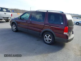 2006 Pontiac Montana SV6 with VIN 1GMDV33L16D246269, listed as a IAAI auction lot 41809717 with 199,709 mi miles. Bid and sale history available at carsss.com. Image 3.