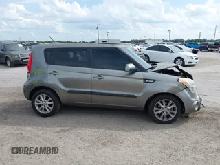 2013 Kia Soul with VIN KNDJT2A5XD7629165, listed as a IAAI auction lot 41931405 with 173,928 mi miles. Bid and sale history available at carsss.com. Image 13.