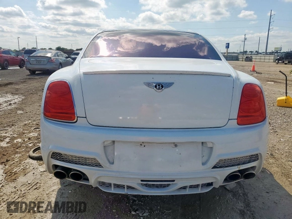 2007 Bentley Flying Spur z VIN SCBBR93W37C050048, wystawiony jako Copart lot #59043815 z przebiegiem 62 006 mil mil oraz Czysty tytuł • Clean title. Historia ofert i sprzedaży dostępna na DreamBid. Obrazek 6.