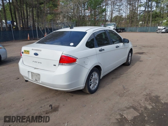 2011 Ford Focus SE with VIN 1FAHP3FN4BW199904, listed as a IAAI auction lot 41882463 with 109,798 mi miles. Bid and sale history available at carsss.com. Image 4.
