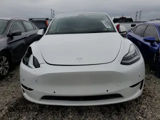 2022 Tesla Model Y Long Range z VIN 7SAYGAEE2NF465173, wystawiony jako Copart lot #53983845 z przebiegiem 42 740 mil mil oraz Szkody całkowita. Historia ofert i sprzedaży dostępna na DreamBid. Obrazek 5.