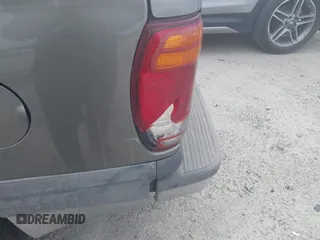 2001 Ford Explorer XLT z VIN 1FMZU73E31ZA54199, wystawiony jako IAAI lot #41436931 z przebiegiem 212 087 mil mil oraz . Historia ofert i sprzedaży dostępna na DreamBid. Obrazek 6.