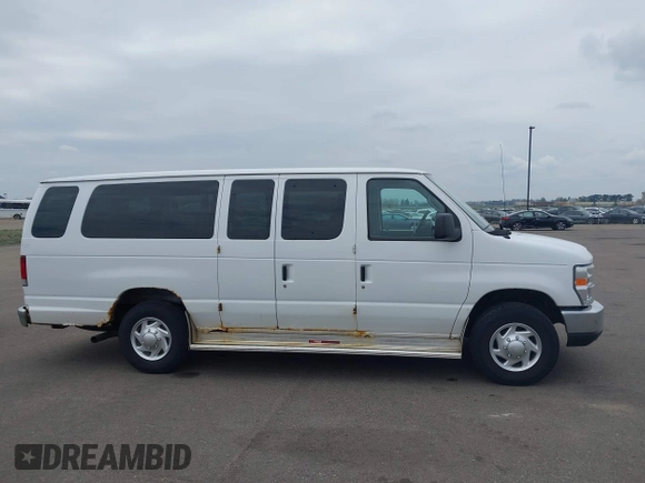 2010 Ford Econoline Passenger XL with VIN 1FBSS3BL1ADA74036, listed as a IAAI auction lot 42177046 with 205,186 mi miles. Bid and sale history available at carsss.com. Image 13.