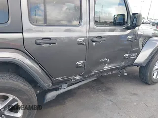 2021 Jeep Wrangler Unlimited Sahara with VIN 1C4HJXEN4MW503014, listed as a IAAI auction lot 41900234 with 16,444 mi miles and . Bid and sale history available at DreamBid. Image 6.