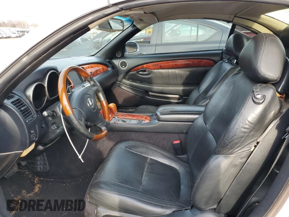 2006 Lexus SC 430 z VIN JTHFN48Y369000493, wystawiony jako Copart lot #46929945 z przebiegiem 141 704 mil mil oraz Szkody całkowita. Historia ofert i sprzedaży dostępna na DreamBid. Obrazek 7.