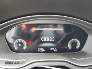 2023 Audi SQ5 Prestige with VIN WA1C4AFY4P2041874, listed as a Copart auction lot 52495504 with 27,500 mi miles and Clean Title. Bid and sale history available at DreamBid. Image 9.