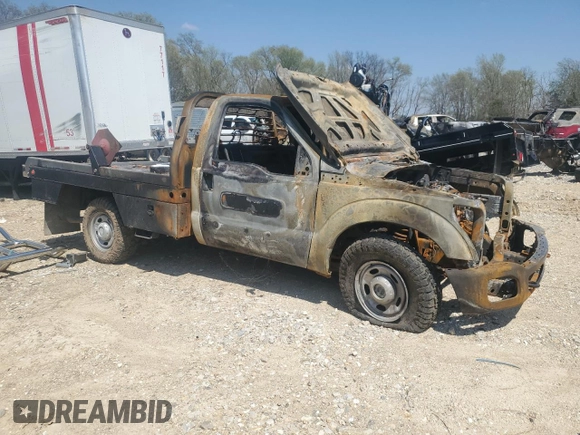2012 Ford F-350 z VIN 1FTWF3B62CEB84490, wystawiony jako Copart lot #52967615 z przebiegiem Nie podano mil oraz Nie do naprawy • Non repairable. Historia ofert i sprzedaży dostępna na DreamBid. Obrazek 4.
