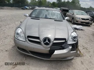 2005 Mercedes-Benz SLK 230/320 with VIN WDBWK56F95F025138, listed as a Copart auction lot 55011125 with 43,291 mi miles and Salvage title. Bid and sale history available at DreamBid. Image 5.