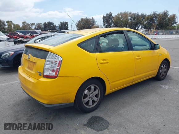 2007 Toyota Prius with VIN JTDKB20UX77613617, listed as a IAAI auction lot 42149858 with 236,137 mi miles. Bid and sale history available at carsss.com. Image 4.