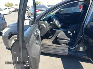 2014 Nissan Altima S z VIN 1N4AL3AP8EN248666, wystawiony jako IAAI lot #41855942 z przebiegiem 127 697 mil mil oraz . Historia ofert i sprzedaży dostępna na DreamBid. Obrazek 5.