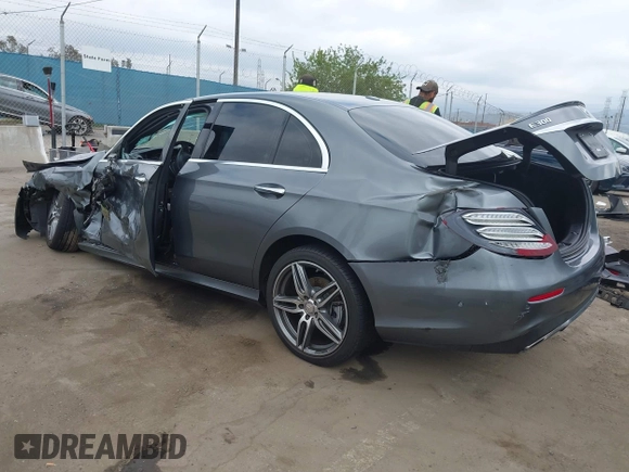 2018 Mercedes-Benz E 300 with VIN WDDZF4JBXJA477047, listed as a IAAI auction lot 42075763 with 62,843 mi miles and . Bid and sale history available at DreamBid. Image 3.