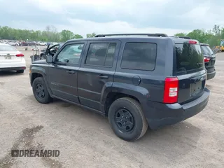2016 Jeep Patriot Sport SE z VIN 1C4NJPBA7GD526498, wystawiony jako IAAI lot #42295160 z przebiegiem 143 241 mil mil oraz . Historia ofert i sprzedaży dostępna na DreamBid. Obrazek 3.
